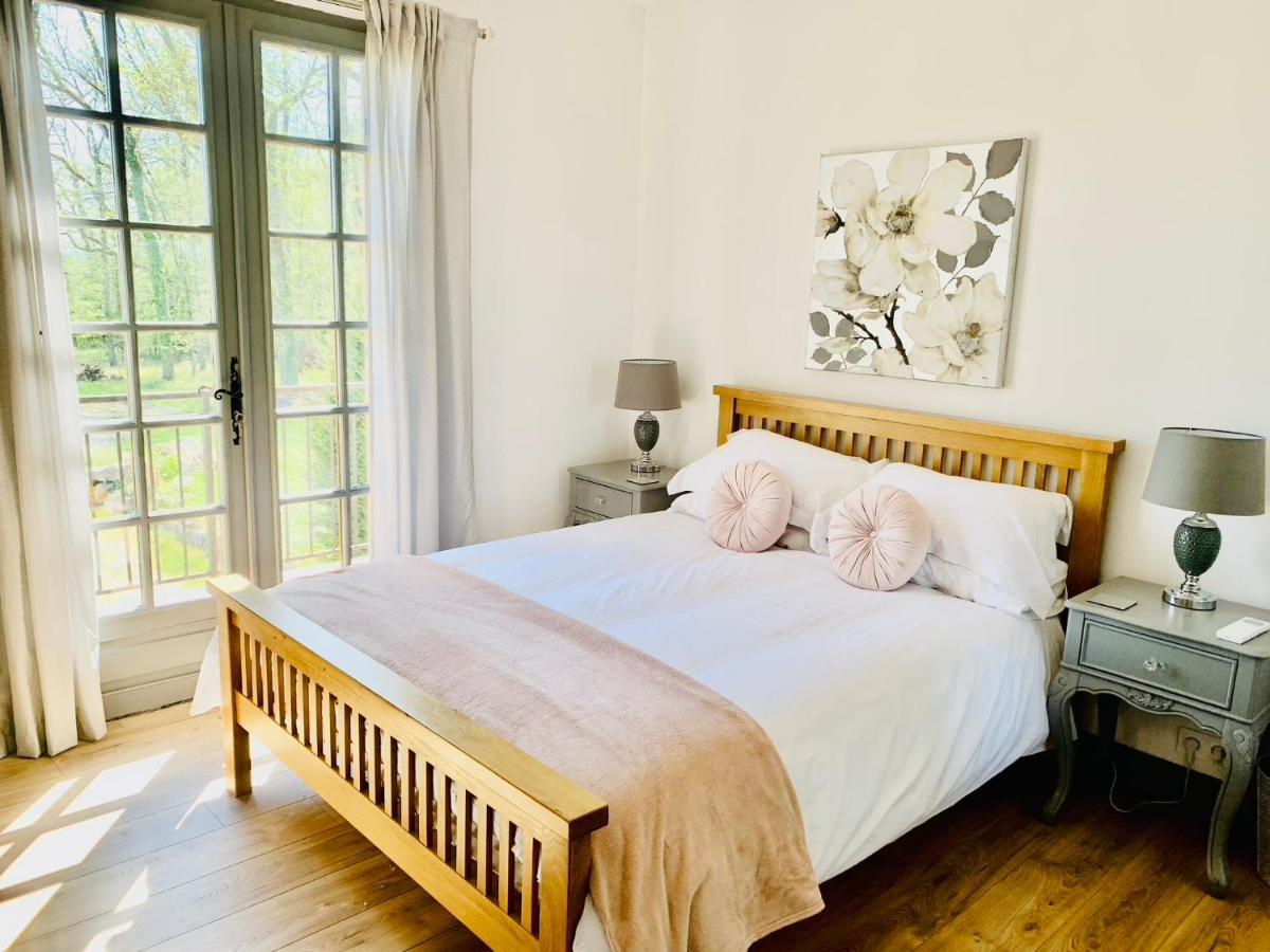 Les Grands Bois Bed & Breakfast Pomport Exterior photo